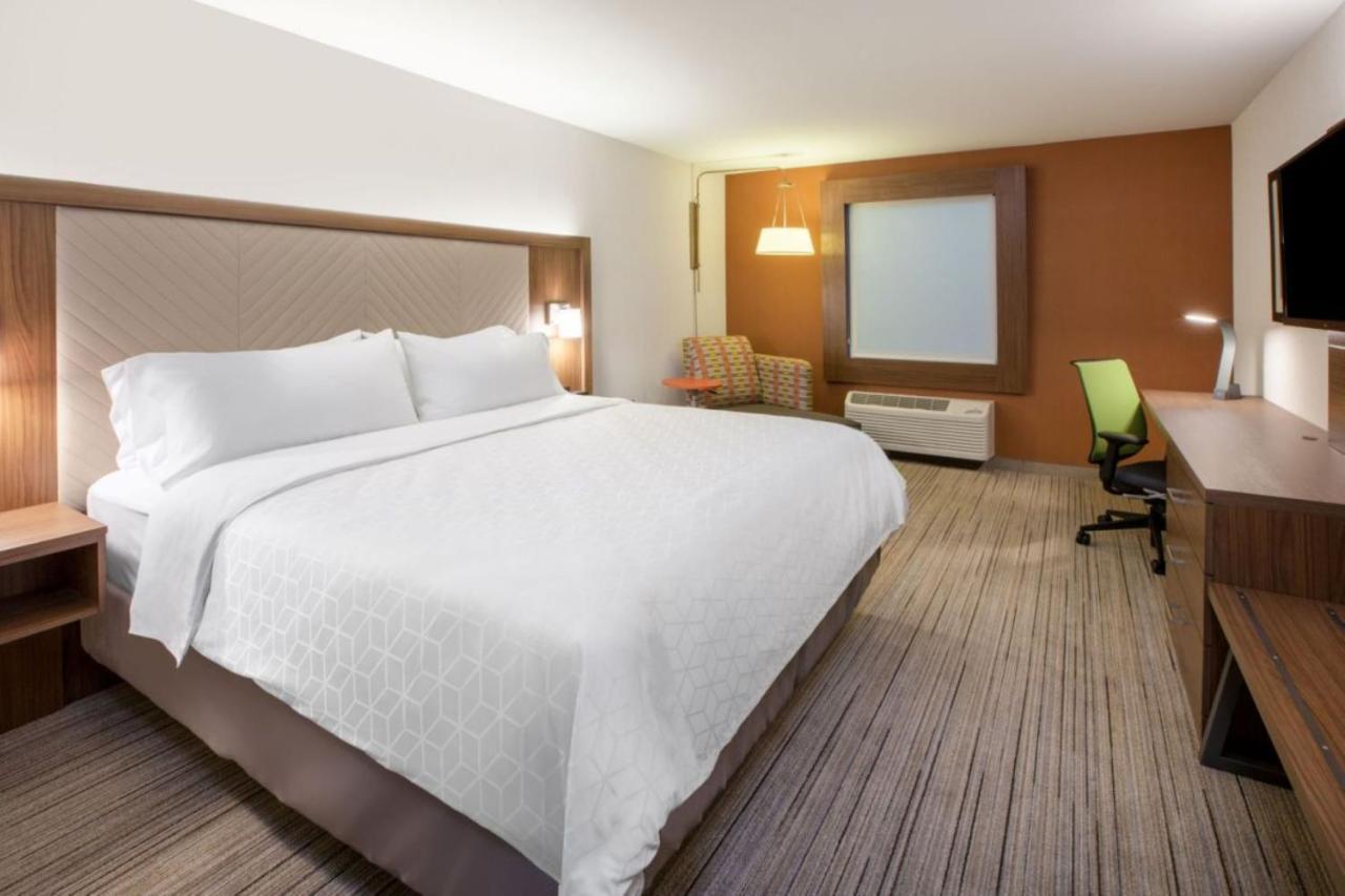 Holiday Inn Express & Suites Ozona By Ihg Екстериор снимка