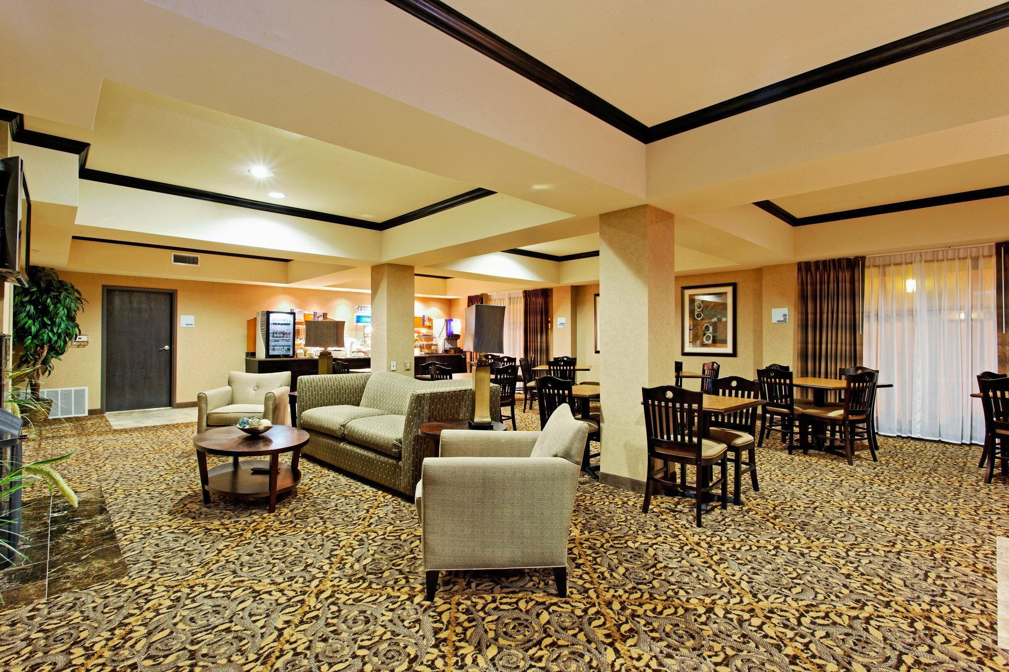 Holiday Inn Express & Suites Ozona By Ihg Екстериор снимка